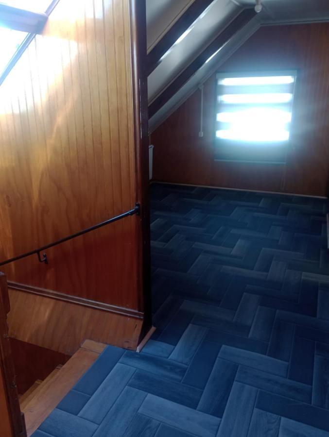 Isla Yu Backpacker Hostel Пуерто Наталес Екстериор снимка