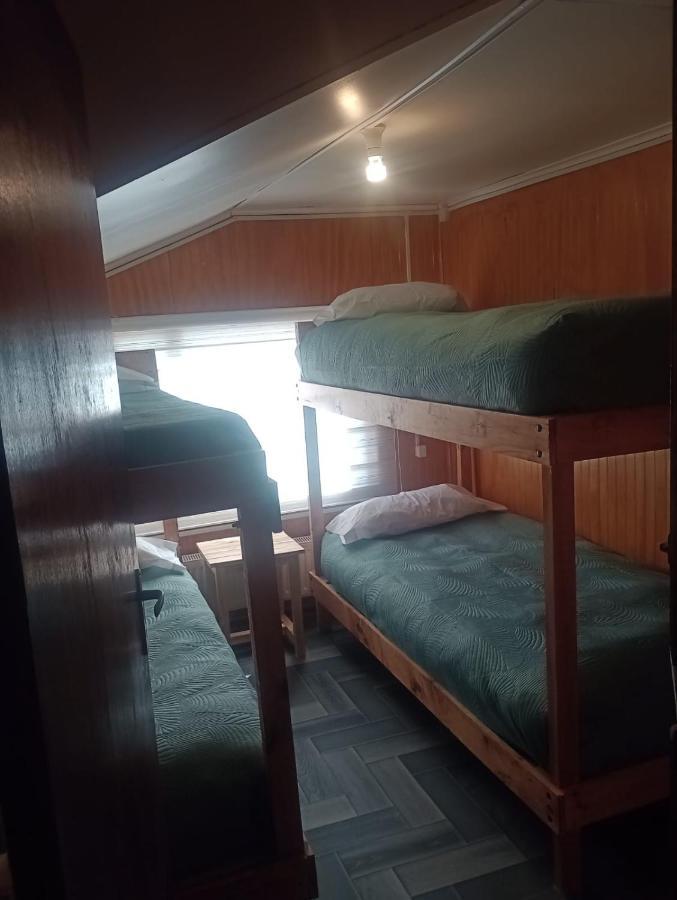 Isla Yu Backpacker Hostel Пуерто Наталес Екстериор снимка