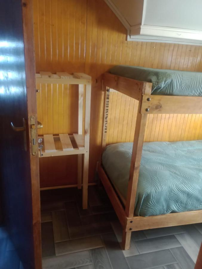 Isla Yu Backpacker Hostel Пуерто Наталес Екстериор снимка