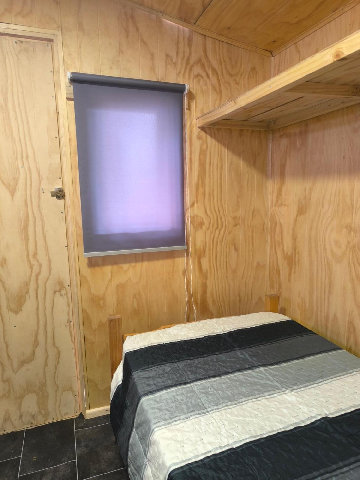 Isla Yu Backpacker Hostel Пуерто Наталес Екстериор снимка